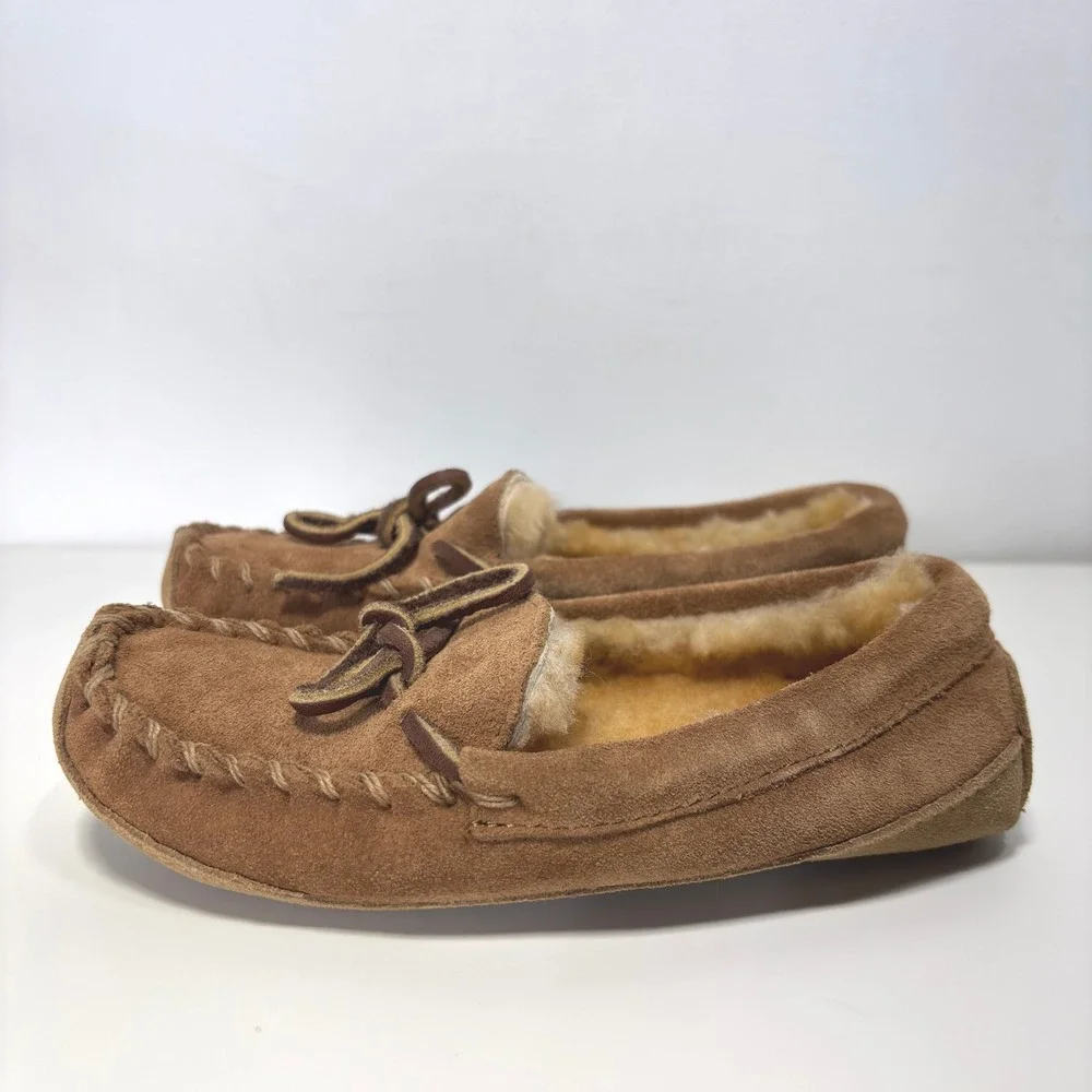 LL Bean Kids Wicked Good Brown Suede Sheepskin Lined Moccasin Slippers Sz 12 NWT